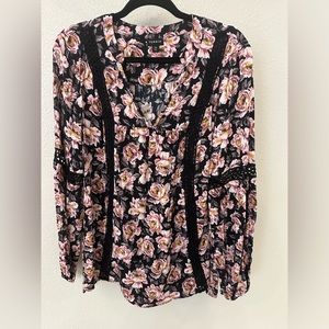 Torrid Twill Woven Lace Trim Tunic Top, size 00